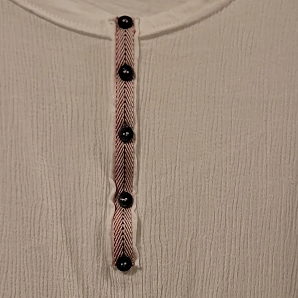 Hem & Thread Top - Picture 4 of 5